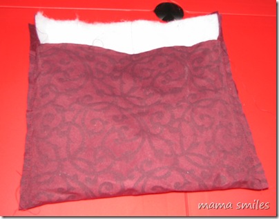 assembling the laptop cozy