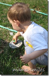 Johnny finds an egg