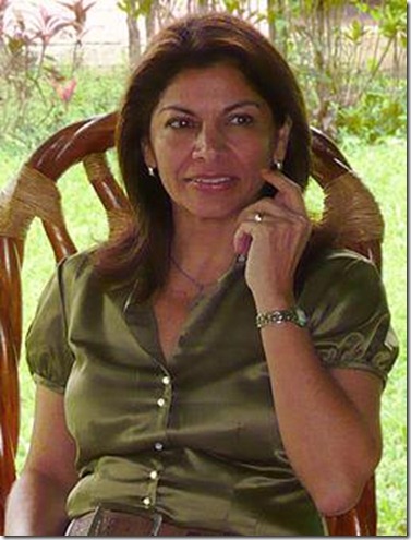 Laura Chinchilla: By Laura_Chinchilla.JPG: Moiso Araya derivative work: Taichi (Laura_Chinchilla.JPG) [Public domain], via Wikimedia Commons