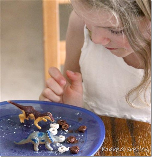 Dino Donut play