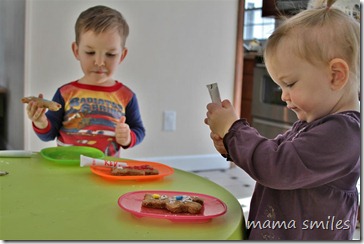 Focusing on icing the cookie