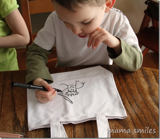fun party activity for boys and girls: decorating canvas bags